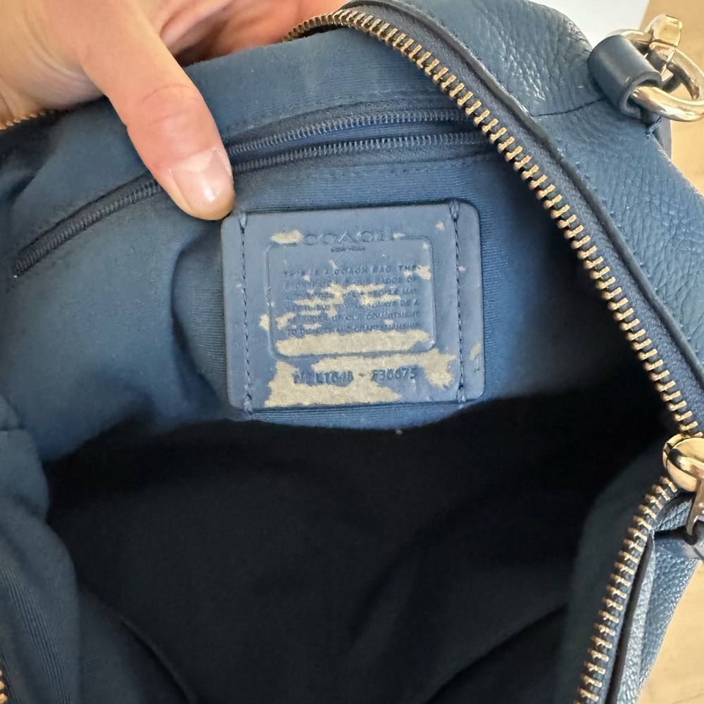 USED coach bag blue - Picture 5 of 9